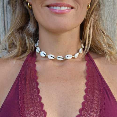 Beachday Shell Choker Necklace