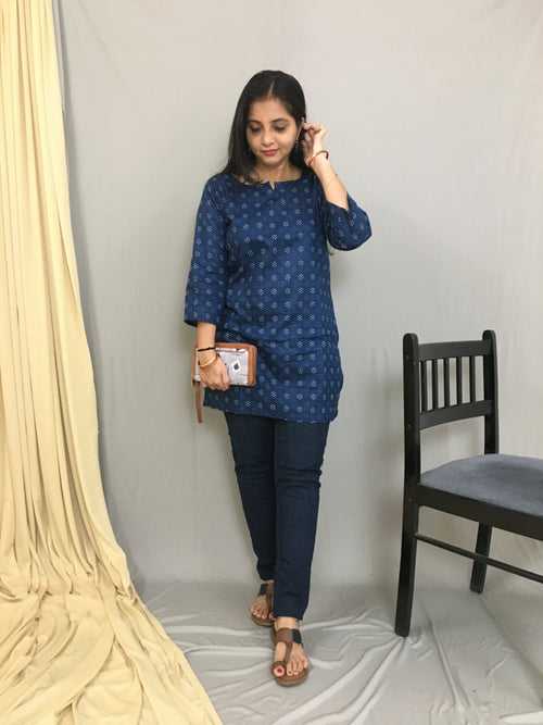 Peacock Blue Fine Flower  - Short  Kurti  - Pure Cotton