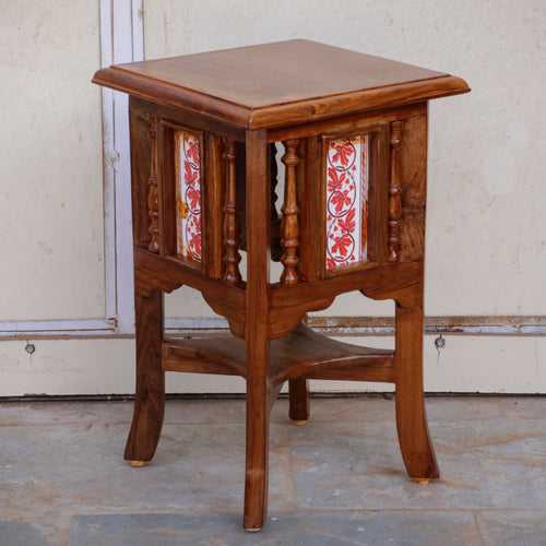 Classic Tiled End Table (11 x 11 x 18 Inch)