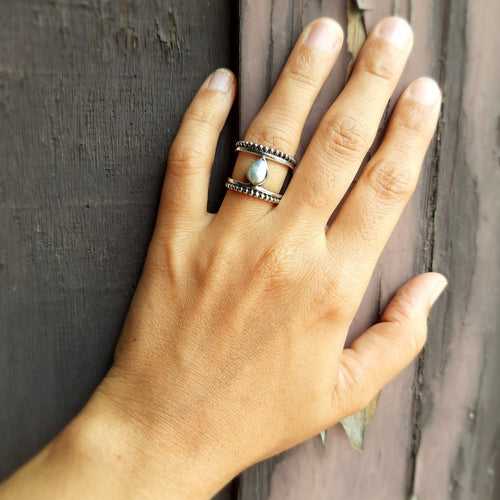 Silver Finger Ring with Pearl