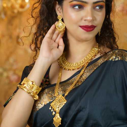 Revati - Sitahar Earrings Set