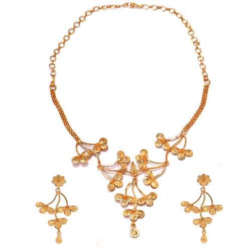 Sushni Phool Necklace Set
