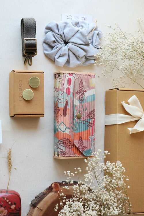 Mini Clutch Gift Box