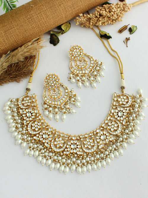 Virika Bib Necklace Set