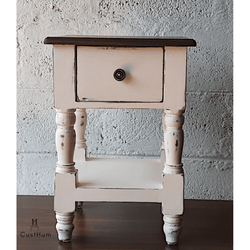 Tulip - Cottage-style Bedside Table in Distressed Finish