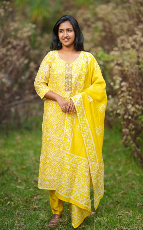 Yazhmathi Yellow (Kurti+Pant+Dupatta)