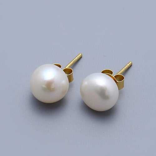 Classic Pearl Studs