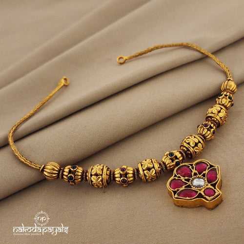 Floral Kundan Short Neckpiece (Gn920)