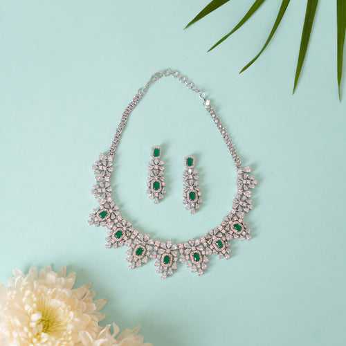 Jenny Emerald Diamond Necklace Set