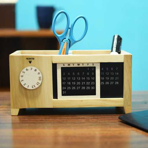 IVEI Stationery Holder with a Perpetual Calendar