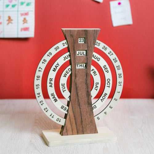 IVEI Circular Perpetual Wooden Calendar (Manual)