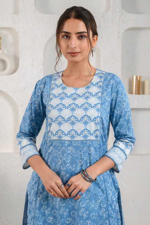 Blue Scallop Flower Kurta