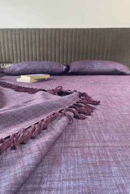 Soothing Sleep Handloom Bed Cover With Pillow Covers