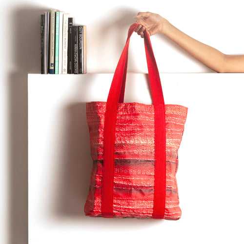 On the edge of the sea | Classic Tote Bag - Red