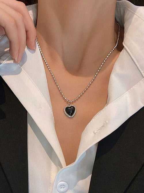 Black Heart Pendant Necklace