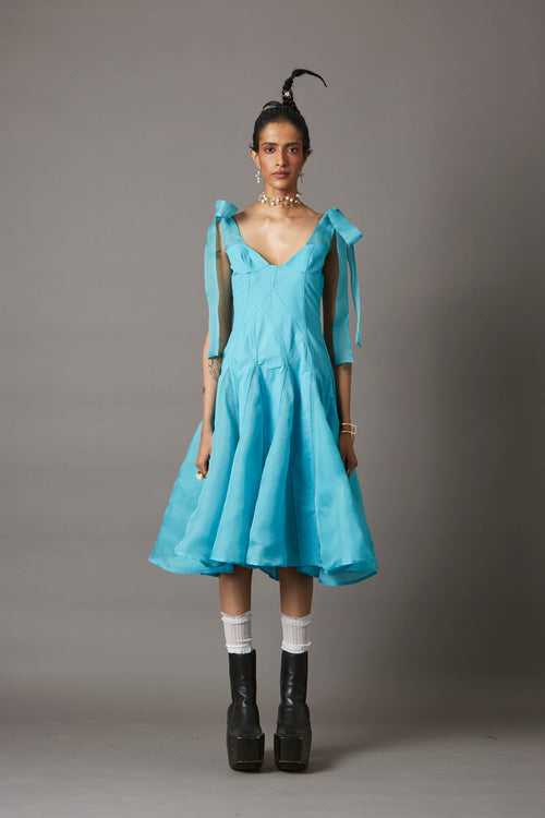 FLOW DRESS IN POWDER BLUE