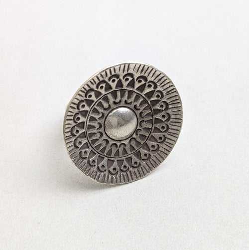 Embellished disc ring