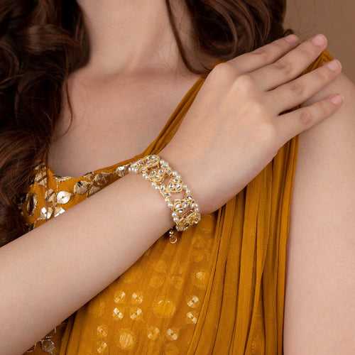 Rhea Pearl Kundan Bracelet