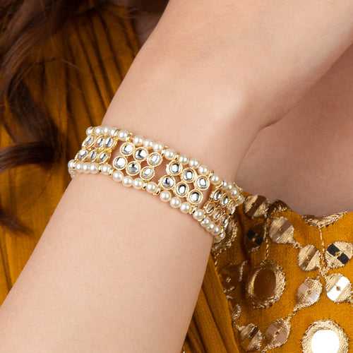 Trisha Pearl Kundan Bracelet