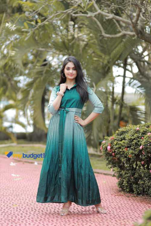 Green double shaded kurti with pleats and collar neck