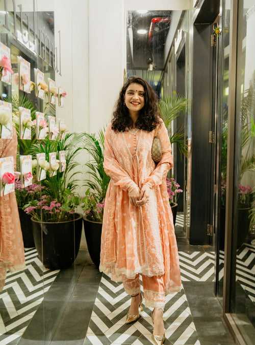 Mulmul Organza Kira Peach Anarkali Kurta With Mulmul Cotton Kira Peach Pant