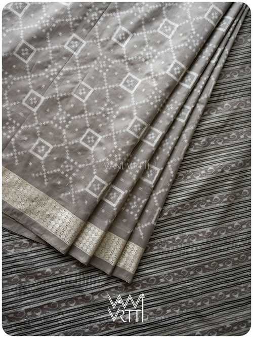 Grey Sapakta Prakritik Tea Leaf Natural Dyed Mulberry Silk Double Ikat Saree