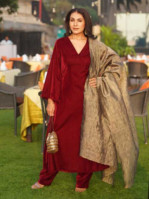 3 pc SET -Maroon Velvet With Pant And Crushed Tissue Dupatta