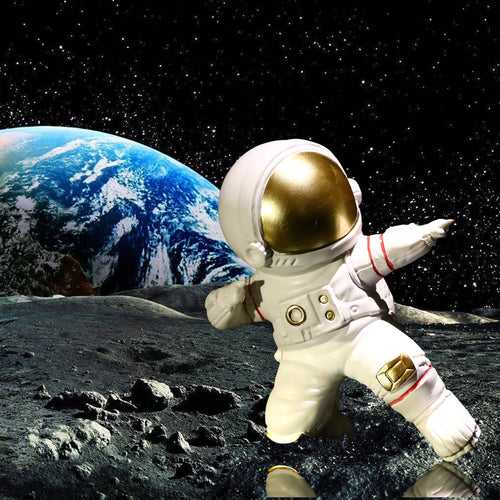 3D Astronaut 9:58 Figure