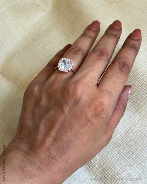 AJ-W18996 Rose Square Finger Ring