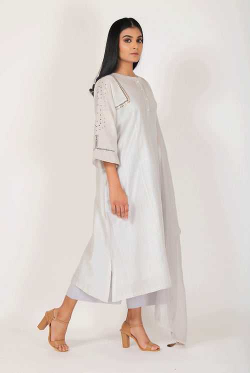 Pearl Grey Tvaksati Panelled Kurta Set