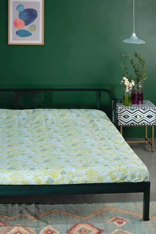 Shanghai Teak Wood Pull Out Bed (Forest Green)