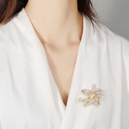 Luxe Zirzon Bow Brooch