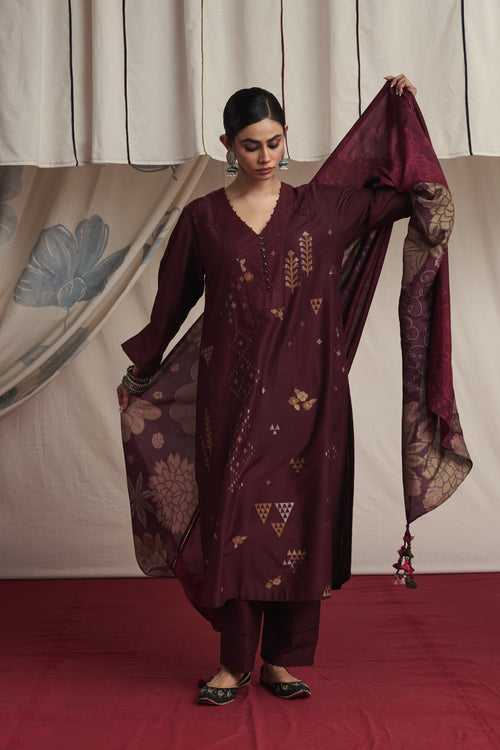 Burgandy hand woven silk and khadi cotton jamdani Yasmine kurta set.