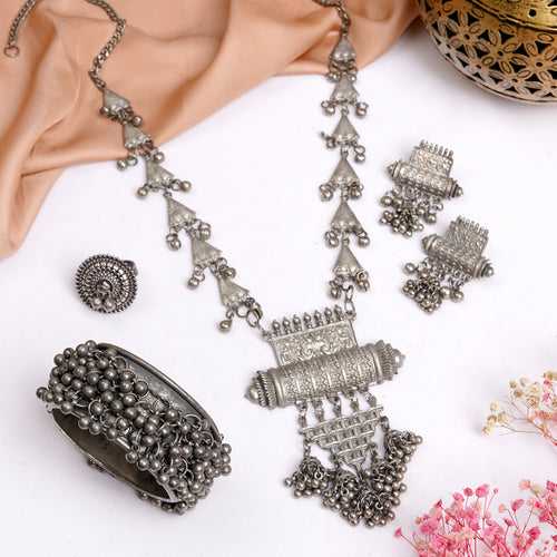 Teejh Varunya Silver Oxidised Jewelry Gift Set