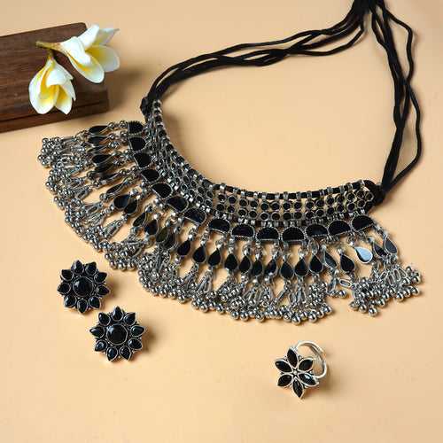 Teejh Madhul Silver Oxidised Jewelry Gift Set