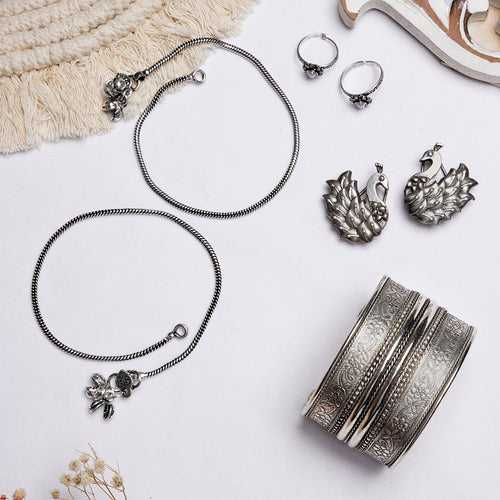 Teejh Ratnavali Silver Oxidised Jewelry Gift Set