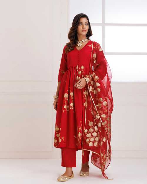 Rangreza Red HandPainted Gathered Suit Set - Set of 3