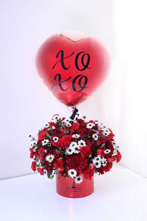 Box of love with customisable baloon