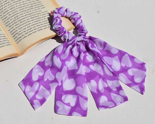 Valentine Hearts lavender - Short tail Scrunchie