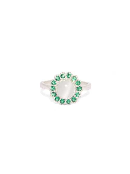 Sterling silver ring with Pearl and green Zirconia.