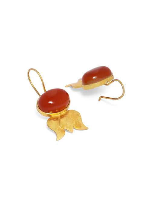 Lotus earrings with Carnelian stones in sterling Silver in 18 k Gold plating.