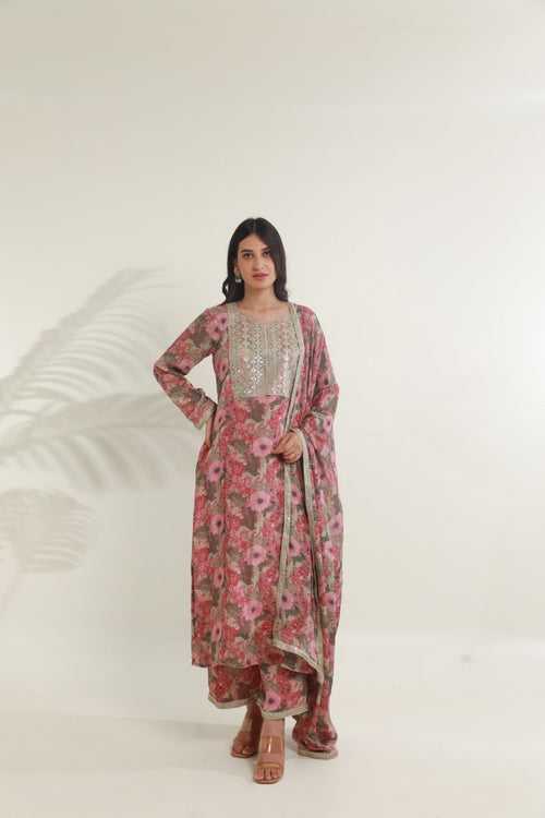 Pink jaal floral digital print viscose chinon fabric kurta set