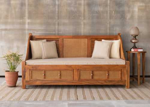 Ananta Day Bed