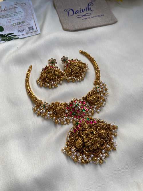 Antique Lakshmi 3D Flower Design Necklace with Earrings