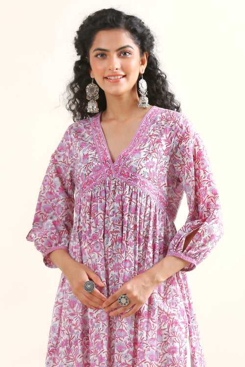 Rosa Sara Kurta