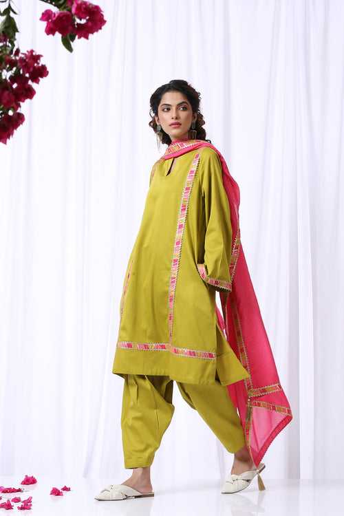 Green Choga Kurta & Salwar Set (Set of 3)