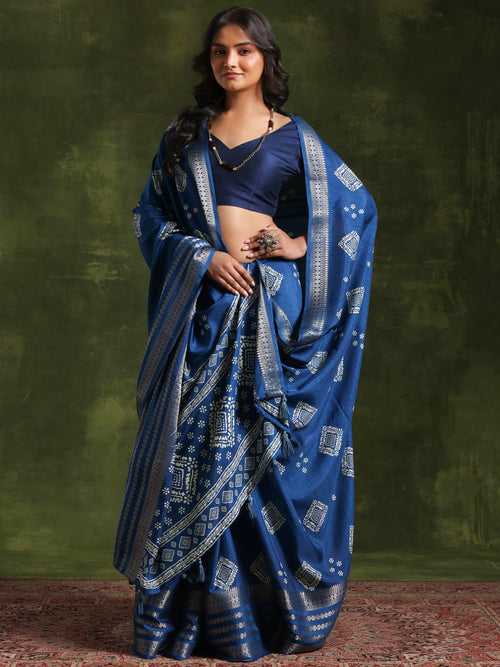 Teal Printed Silk Blend Saree With Unstitched Blouse Piece