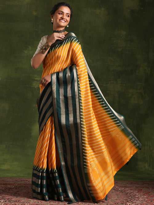 Mustard Printed Silk Blend Saree With Unstitched Blouse Piece