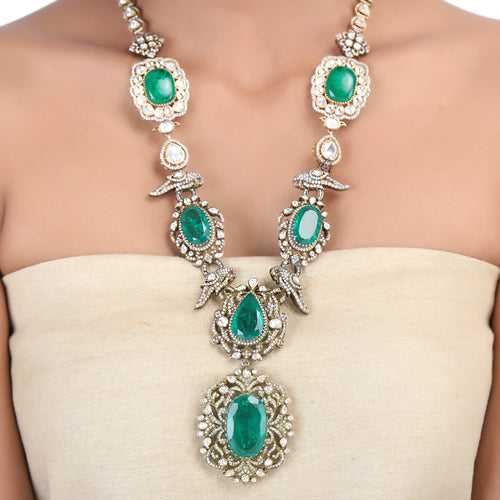 Shriya LONG NECKLACE