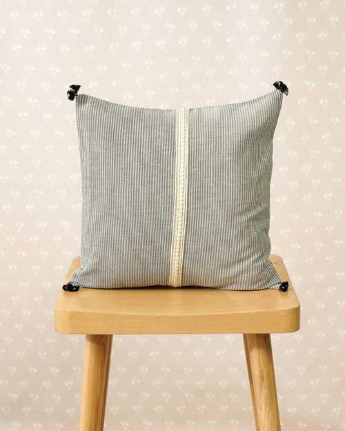 Mirri Cushion, Grey ( 16"x16" )